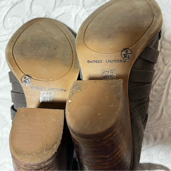 Chinese Laundry Suede bootie boots. Size 6. Taupe color. - Picture 11 of 15